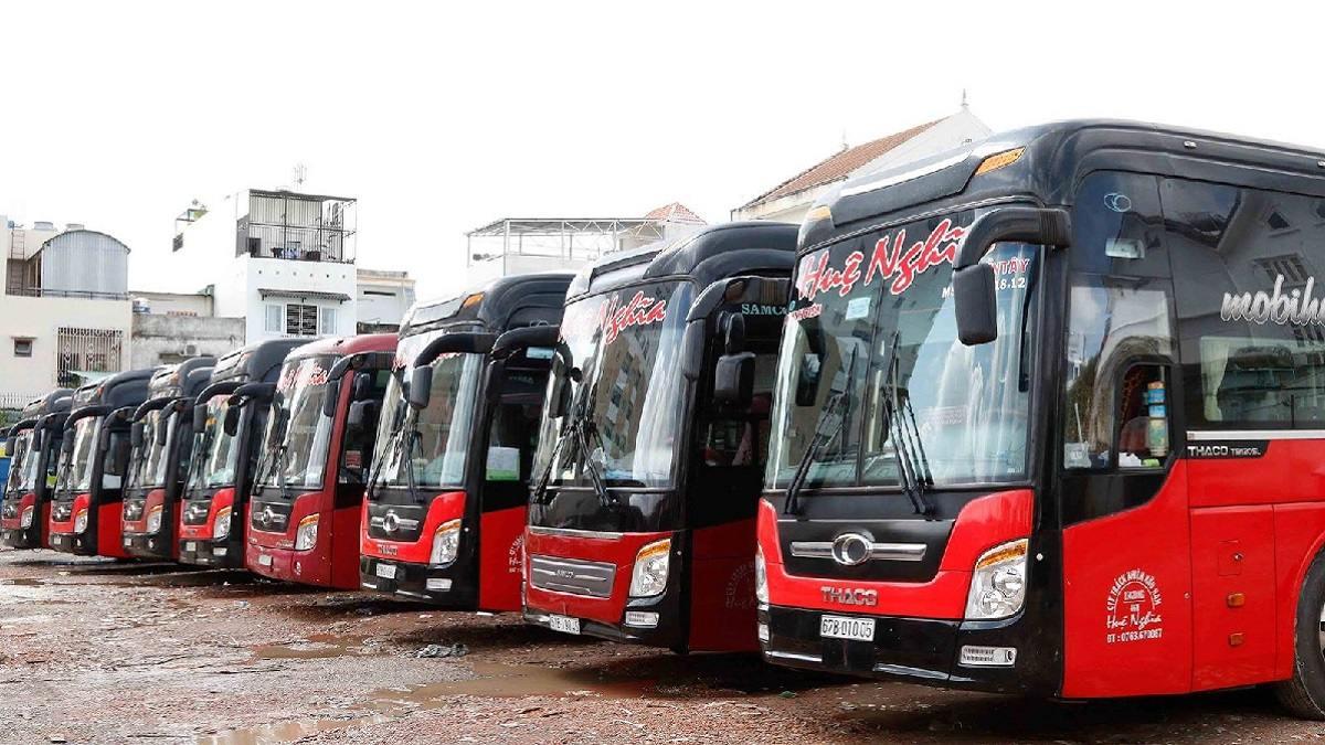 Hình ảnh xe khách giường nằm cao cấp của Nhà xe Huệ Nghĩa phục vụ hành trình từ Sài Gòn đi Miền Tây